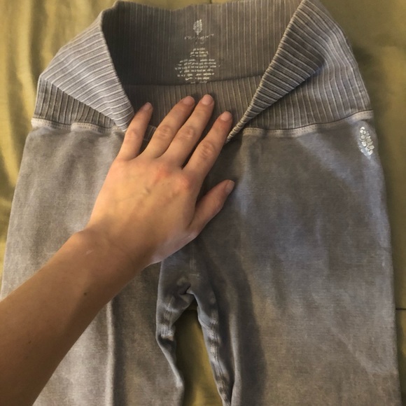 Free People High-Rise 7/8 Length Good Karma Leggings - Picture 3 of 3